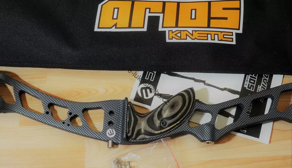 Kinetic Arios 2 Tactical střed luku ILF 25"