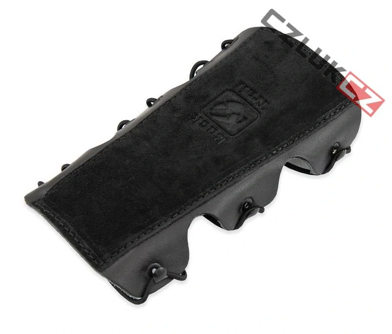 Buck Trail Patchy Black Armguard